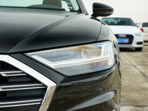 2022A8L 55 TFSI quattro A͵ذ ^