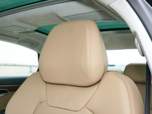 2022A8L 55 TFSI quattro A͵ذ g