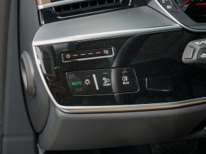 2022A8L 55 TFSI quattro A͵ذ п؅^