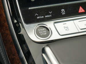 2022A8L 50 TFSI quattro A͵ذ п؅^