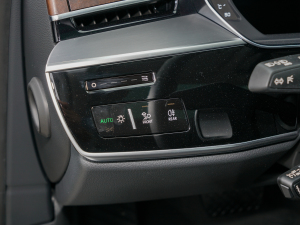 2022A8L 50 TFSI quattro A͵ذ п؅^