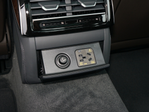 2022A8L 50 TFSI quattro A͵ذ п؅^