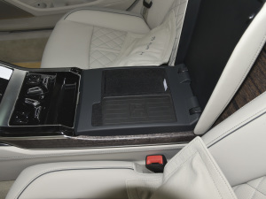 2022A(y)8L Horch(chung)ʼ˰  g