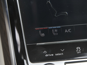 2022A(y)8L Horch(chung)ʼ˰  g