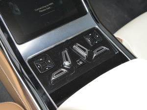 2022A(y)8L Horch(chung)ʼ˰ pɫذ g