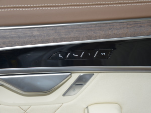 2022A(y)8L Horch(chung)ʼ˰ pɫذ g