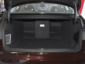 2022S8L 4.0TFSI quattro ذ g