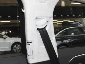 2022S8L 4.0TFSI quattro ذ g