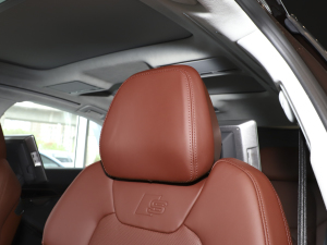 2022S8L 4.0TFSI quattro ذ g