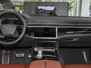 2022S8L 4.0TFSI quattro ذ п_(ti)