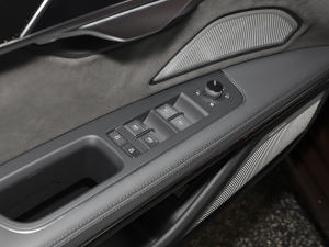 2022S8L 4.0TFSI quattro ذ {܇ƅ^(q)	