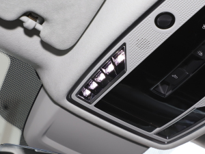 2022S8L 4.0TFSI quattro ذ п؅^(q)