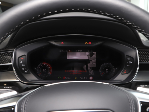 2022S8L 4.0TFSI quattro ذ п؅^