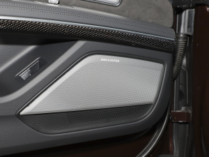 2022S8L 4.0TFSI quattro ذ п؅^