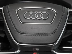 2022S8L 4.0TFSI quattro ذ п؅^