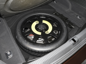 2022S8L 4.0TFSI quattro ذ ̥