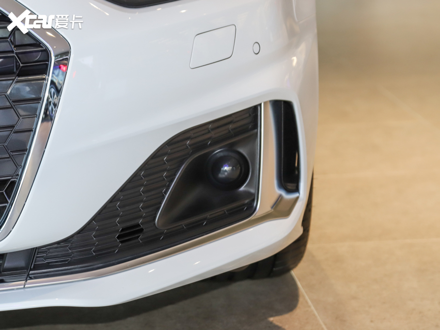 2022WA5 Sportback 40 TFSI r