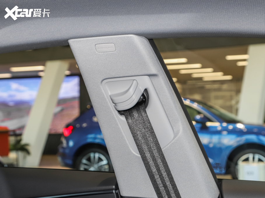 2022WA5 Sportback 40 TFSI r