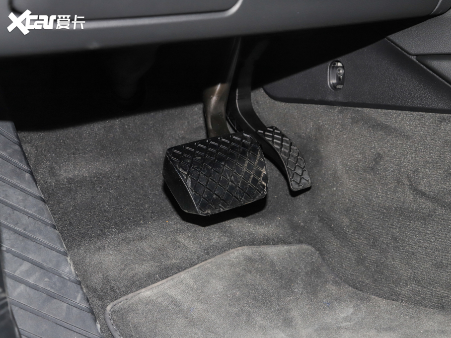 2022WA5 Sportback 40 TFSI r