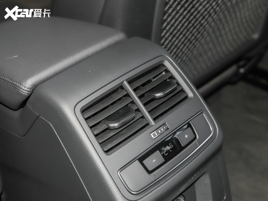 2022WA5 Sportback 40 TFSI r