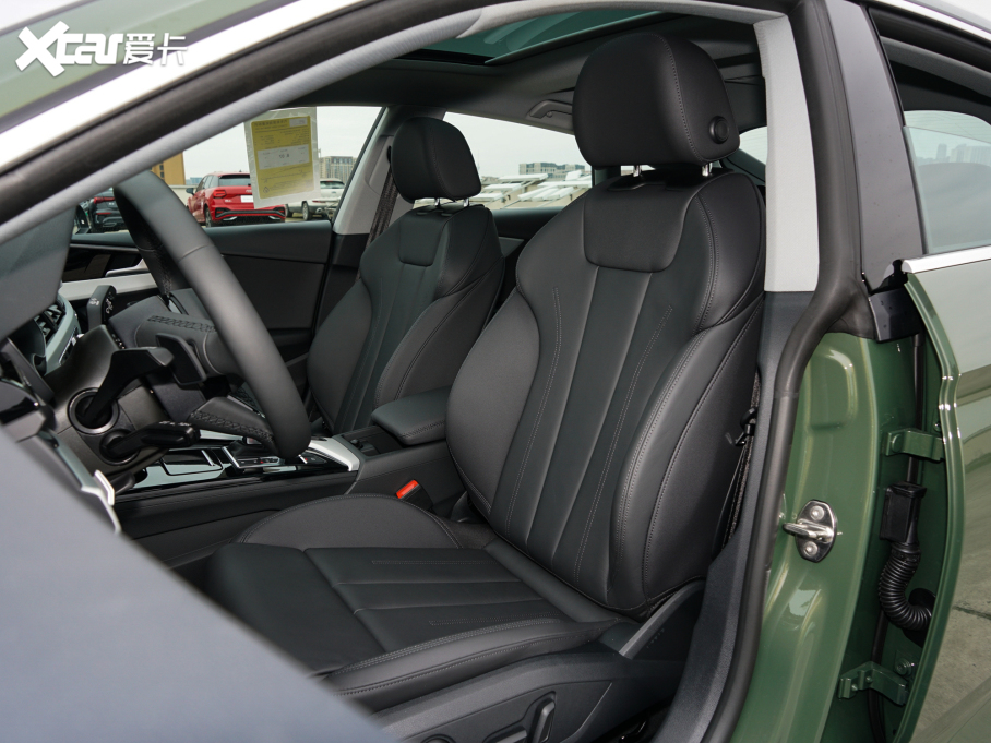 2022WA5 Sportback 40 TFSI quattro AӸ