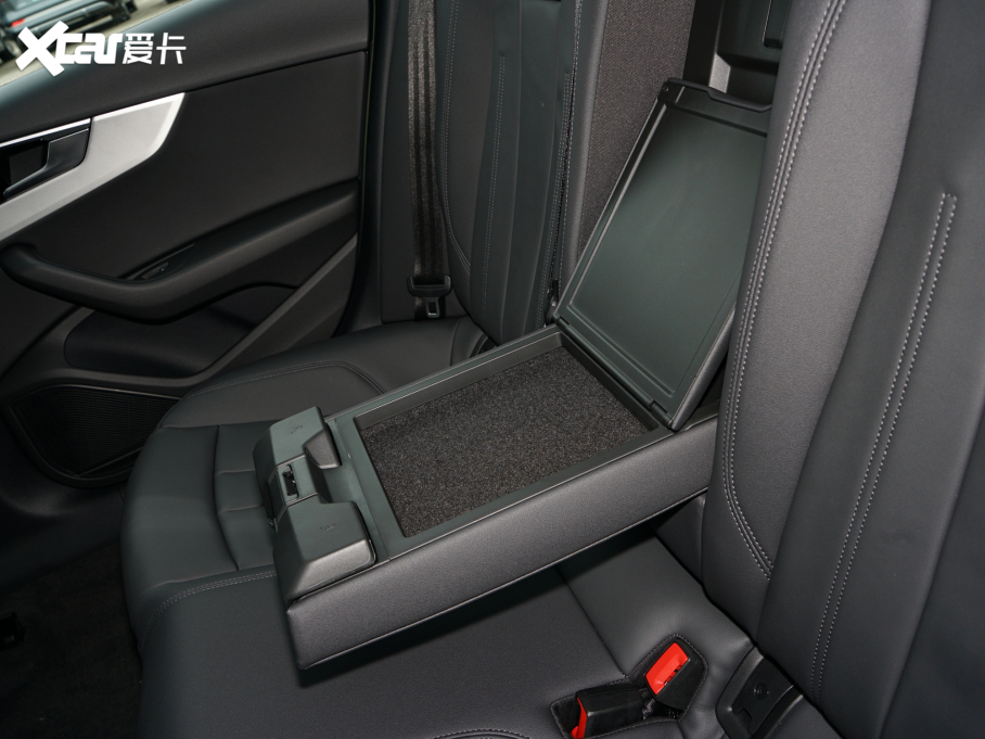 2022WA5 Sportback 40 TFSI quattro AӸ