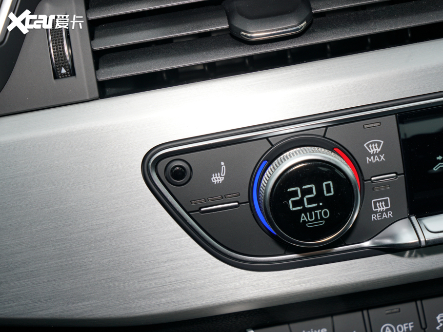 2022WA5 Sportback 40 TFSI quattro AӸ