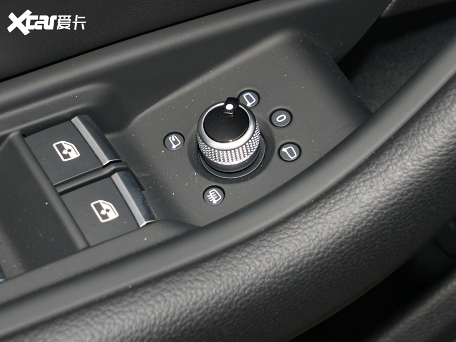 2022WA5 Sportback 40 TFSI quattro AӸ