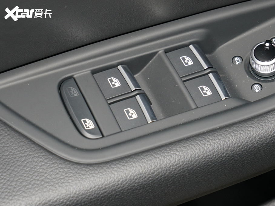 2022WA5 Sportback 40 TFSI quattro AӸ