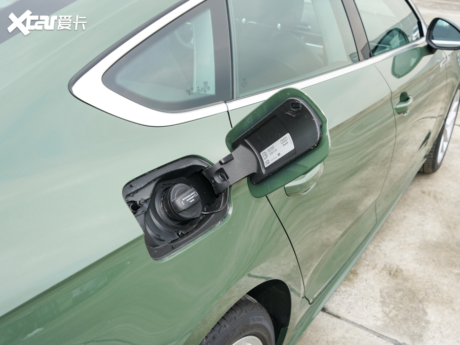 2022WA5 Sportback 40 TFSI rЄӸ