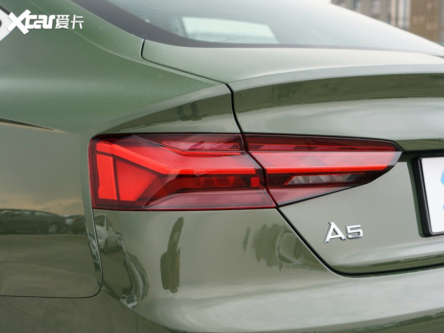 2022WA5 Sportback 40 TFSI rЄӸ