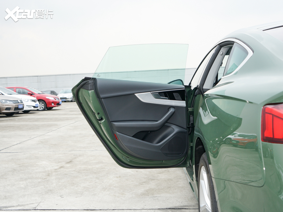 2022?yun)WA5 Sportback 40 TFSI r(sh)Є(dng)