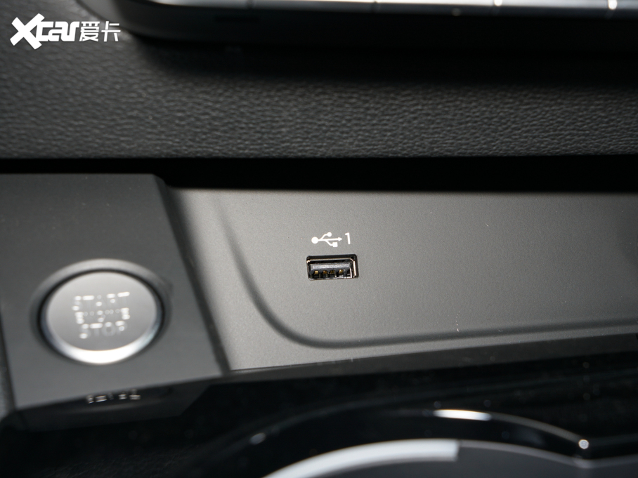 2022WA5 Sportback 40 TFSI rЄӸ