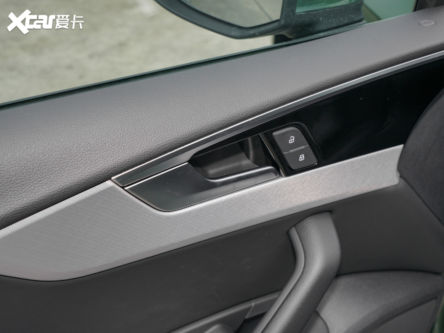 2022WA5 Sportback 40 TFSI rЄӸ