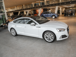 2022Sportback 40 TFSI r w^