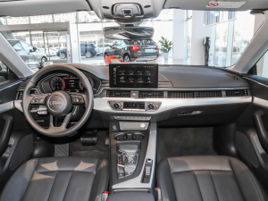 2022款Sportback 40 TFSI 时尚致雅型 内饰全景