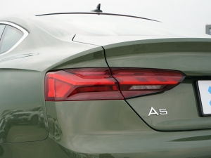 2022款Sportback 45 TFSI quattro 臻选动感型 尾灯