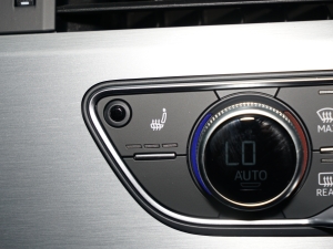 2022Sportback 45 TFSI quattro xӸ g