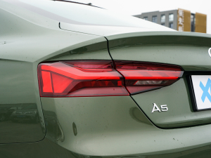 2022款Sportback 40 TFSI quattro 豪华动感型 尾灯
