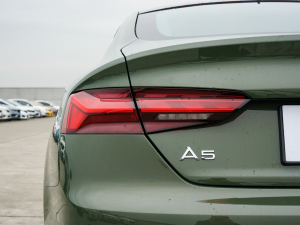 2022Sportback 40 TFSI quattro AӸ ^