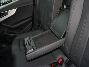 2022Sportback 40 TFSI quattro AӸ g