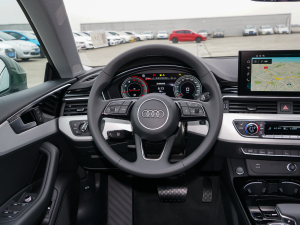 2022款Sportback 40 TFSI quattro 豪华动感型 方向盘