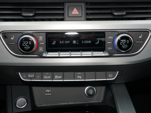 2022Sportback 40 TFSI quattro AӸ {{