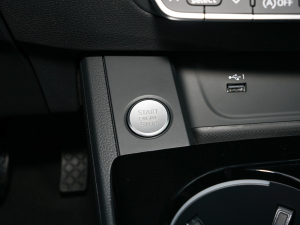 2022Sportback 40 TFSI quattro A(dng) п؅^(q)