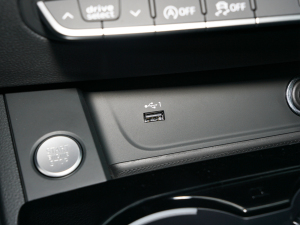 2022Sportback 40 TFSI quattro AӸ п؅^(q)