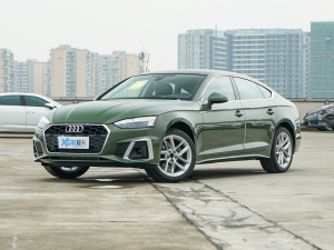 2022款Sportback 40 TFSI 时尚动感型 左前45度