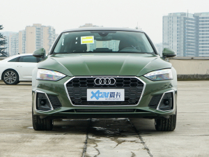 2022款Sportback 40 TFSI 时尚动感型 正前