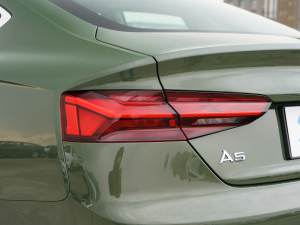 2022款Sportback 40 TFSI 时尚动感型 尾灯