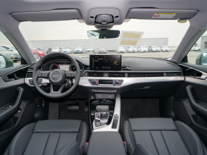 2022款Sportback 40 TFSI 时尚动感型 内饰全景