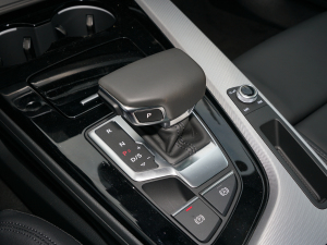 2022款Sportback 40 TFSI 时尚动感型 换挡杆